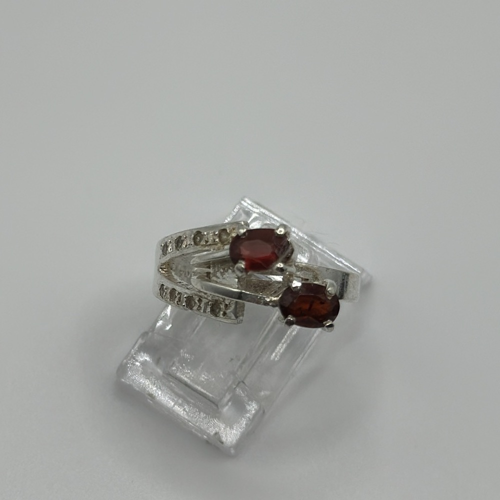 Elegant 925 Sterling silver rhinestone ring